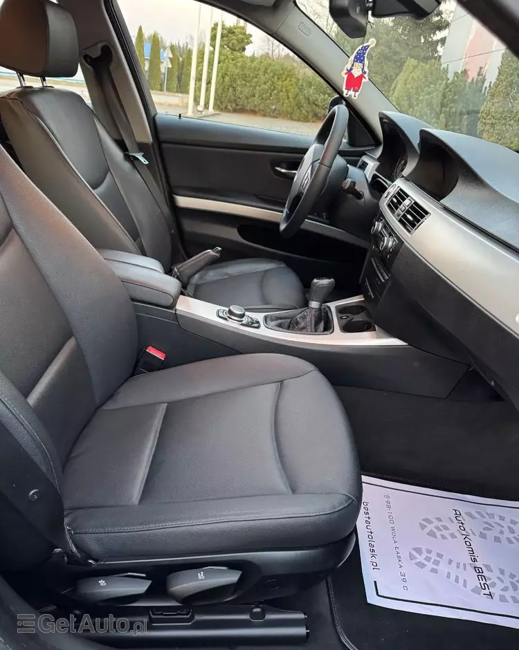BMW Seria 3 318d
