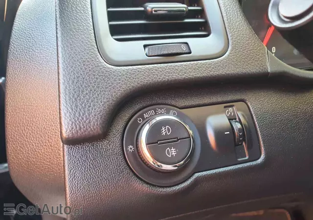 OPEL Insignia 2.0 CDTI Sports Tourer Automatik Innovation