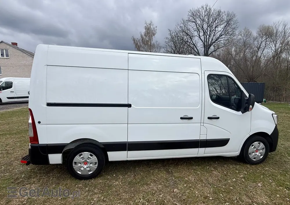 RENAULT Master L2H2 