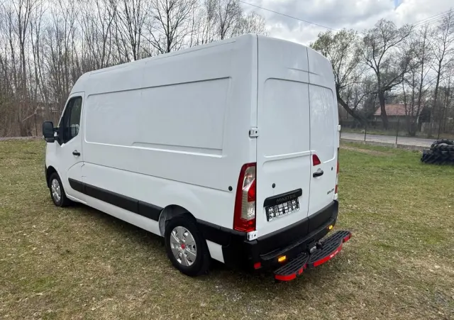 RENAULT Master L2H2 