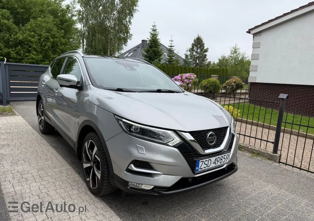 NISSAN Qashqai 1.6 dCi Xtronic TEKNA+