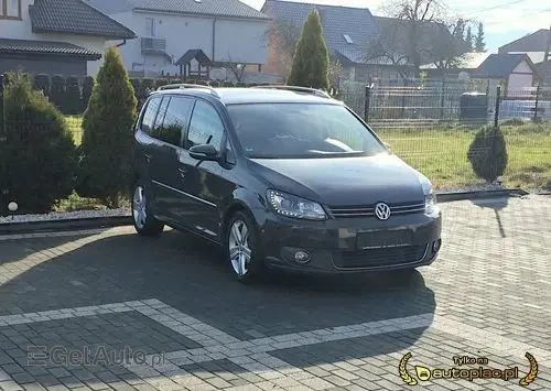 VOLKSWAGEN Touran 