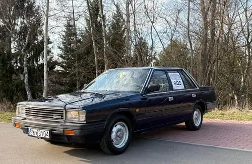 NISSAN Laurel GL 