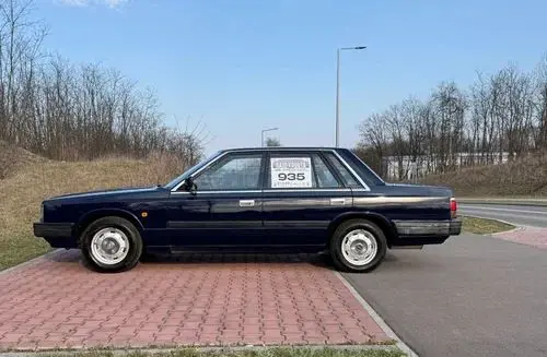 NISSAN Laurel GL 