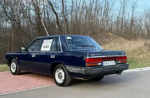 NISSAN Laurel GL 