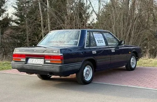 NISSAN Laurel GL 