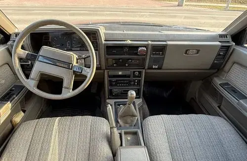 NISSAN Laurel GL 