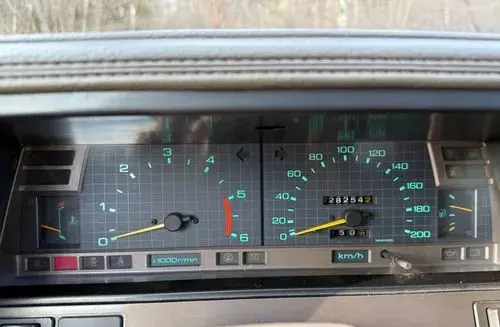 NISSAN Laurel GL 