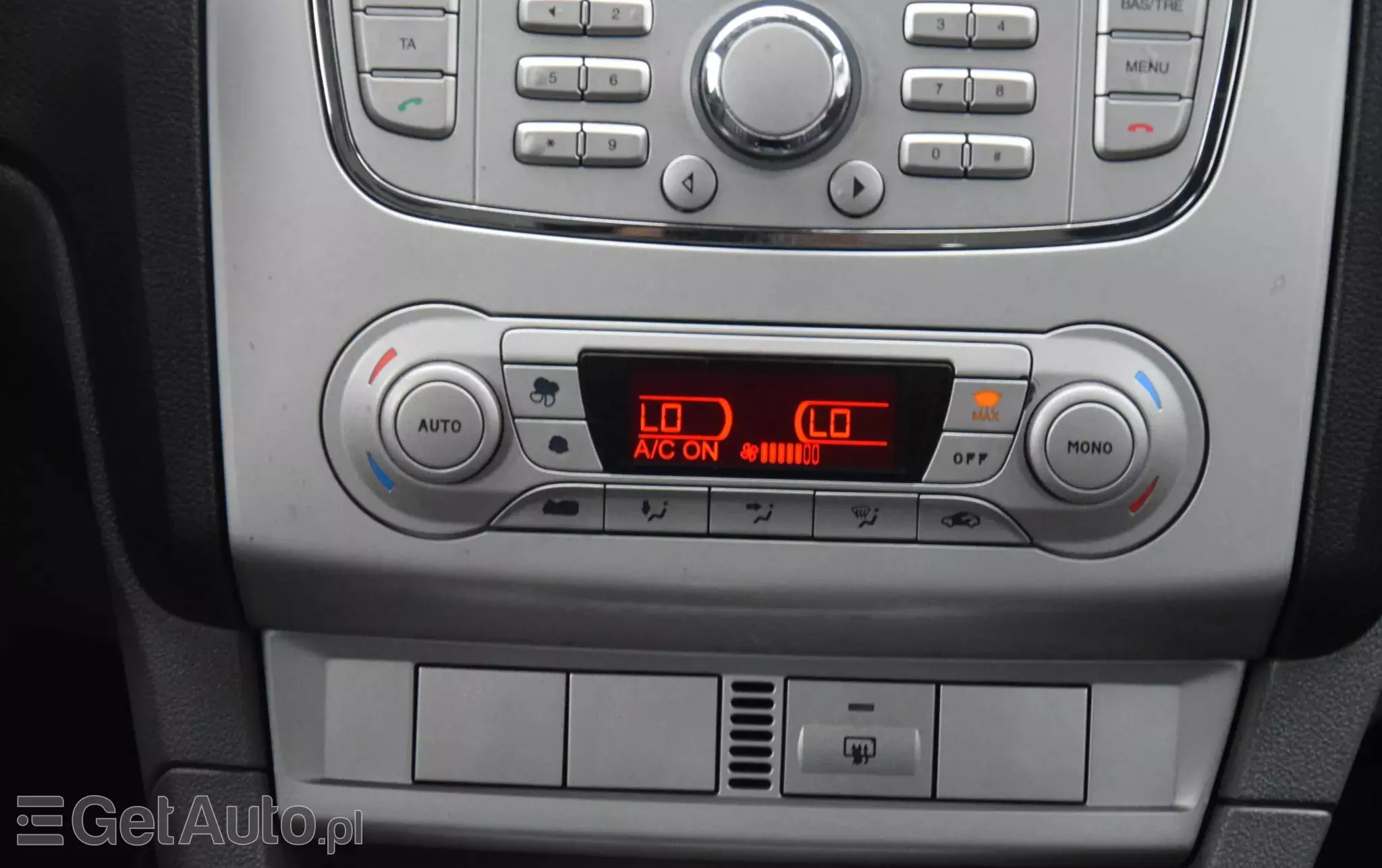 FORD Focus 1.6 16V Ambiente