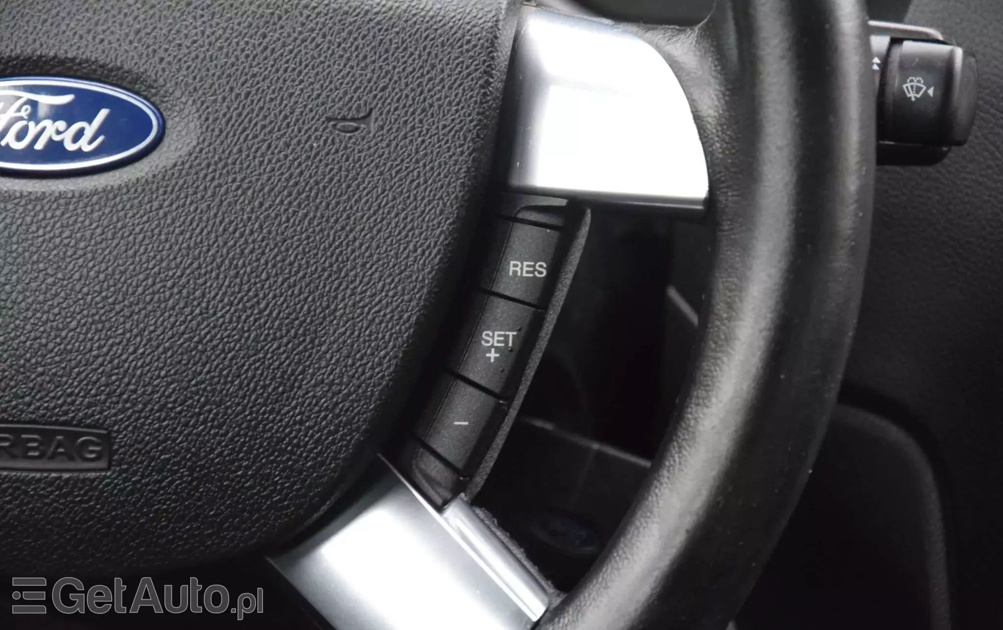 FORD Focus 1.6 16V Ambiente