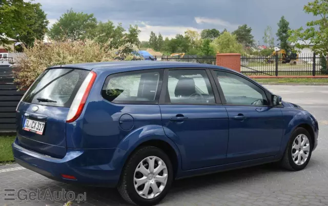 FORD Focus 1.6 16V Ambiente