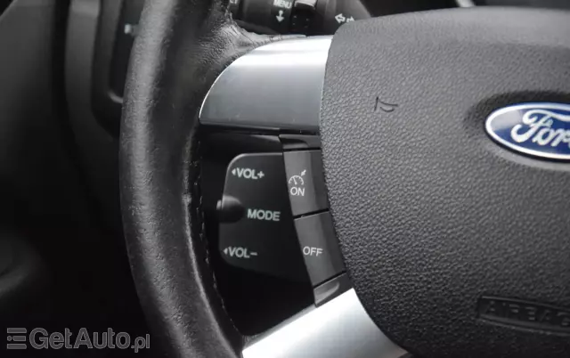 FORD Focus 1.6 16V Ambiente