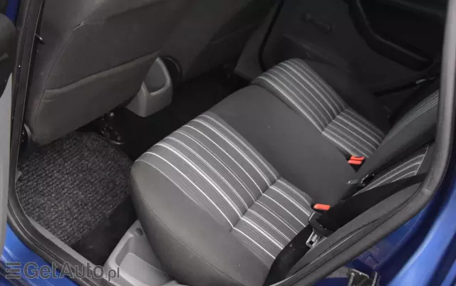 FORD Focus 1.6 16V Ambiente