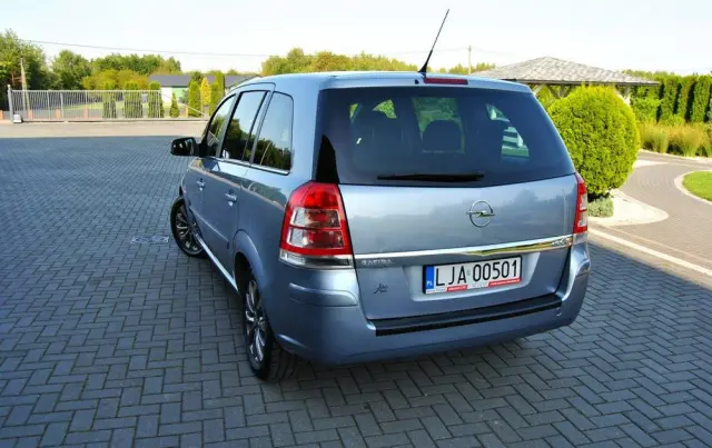 OPEL Zafira 