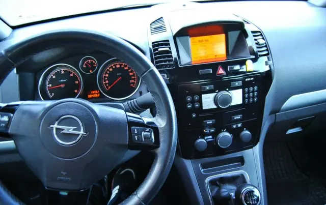 OPEL Zafira 