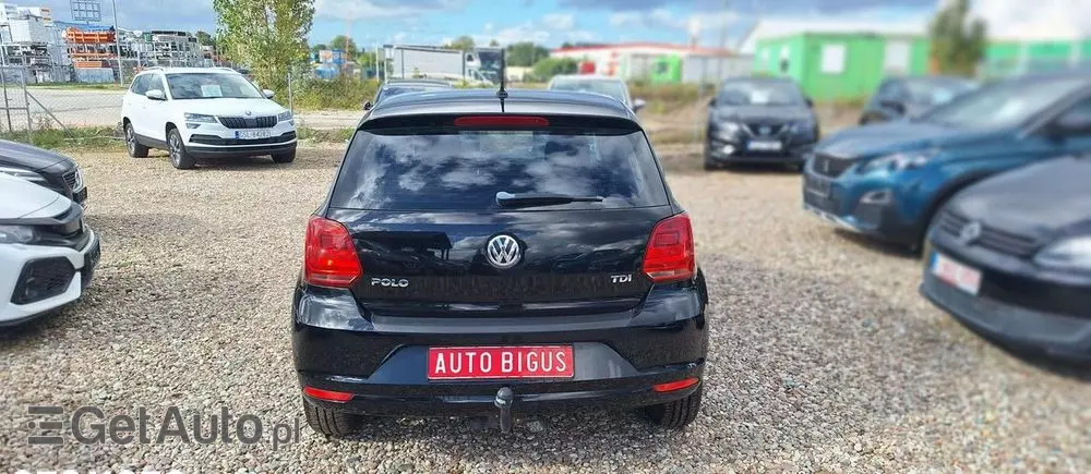 VOLKSWAGEN Polo 