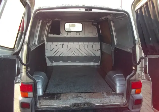 VOLKSWAGEN Transporter T4 