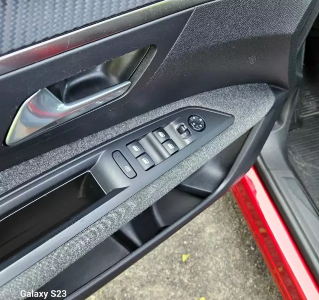 PEUGEOT 3008 PureTech 130 Stop & Start GPF Active