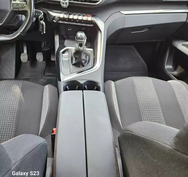 PEUGEOT 3008 PureTech 130 Stop & Start GPF Active