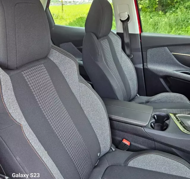 PEUGEOT 3008 PureTech 130 Stop & Start GPF Active