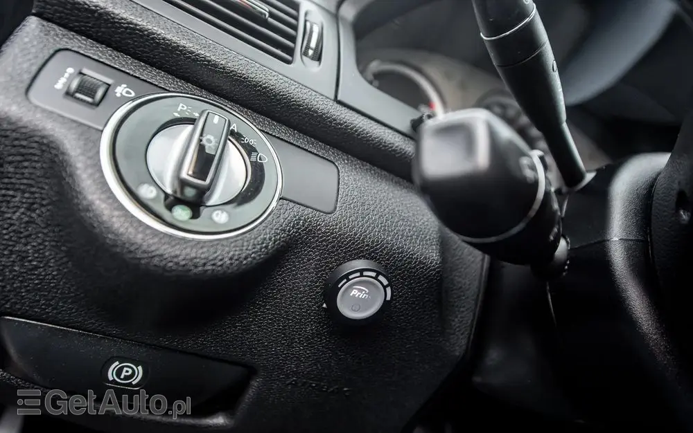 MERCEDES-BENZ Klasa C 200 7G-TRONIC Avantgarde Edition