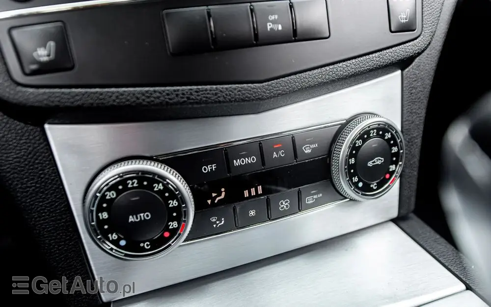 MERCEDES-BENZ Klasa C 200 7G-TRONIC Avantgarde Edition