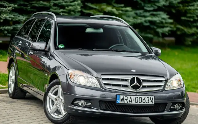 MERCEDES-BENZ Klasa C 200 7G-TRONIC Avantgarde Edition