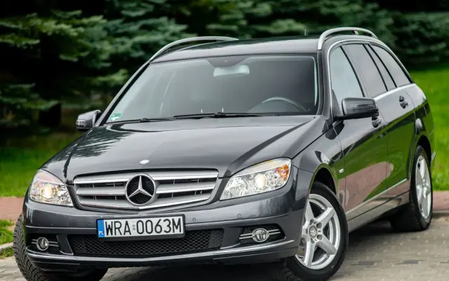 MERCEDES-BENZ Klasa C 200 7G-TRONIC Avantgarde Edition