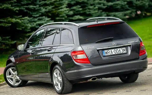 MERCEDES-BENZ Klasa C 200 7G-TRONIC Avantgarde Edition