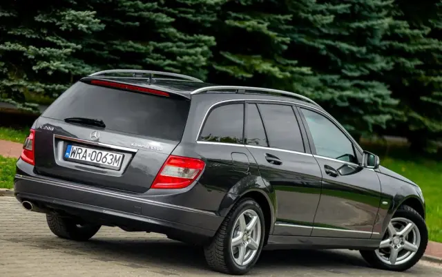 MERCEDES-BENZ Klasa C 200 7G-TRONIC Avantgarde Edition