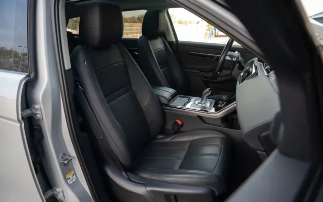 LAND ROVER Range Rover Evoque D200 Dynamic HSE