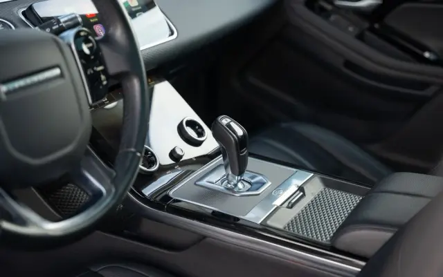 LAND ROVER Range Rover Evoque D200 Dynamic HSE