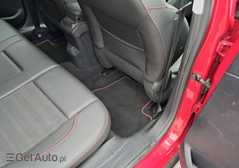 PEUGEOT 2008 PureTech 110 Stop&Start GT-Line Edition