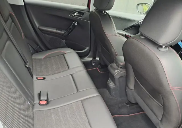 PEUGEOT 2008 PureTech 110 Stop&Start GT-Line Edition