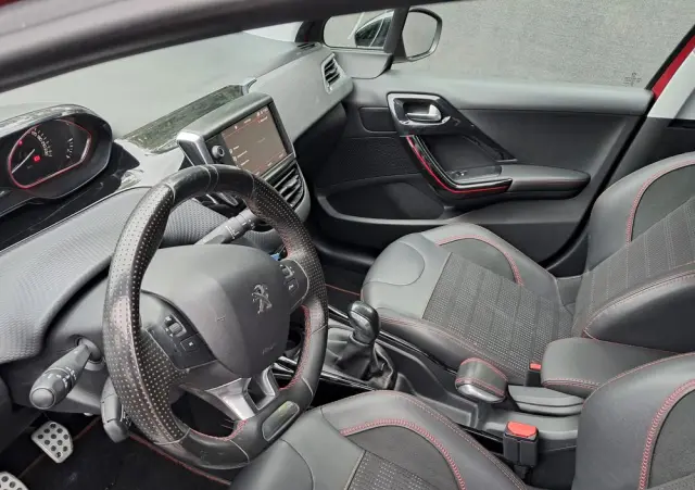 PEUGEOT 2008 PureTech 110 Stop&Start GT-Line Edition