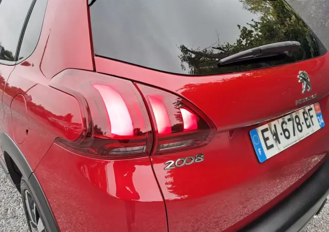 PEUGEOT 2008 PureTech 110 Stop&Start GT-Line Edition