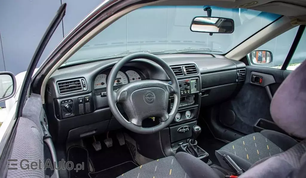 OPEL Calibra 