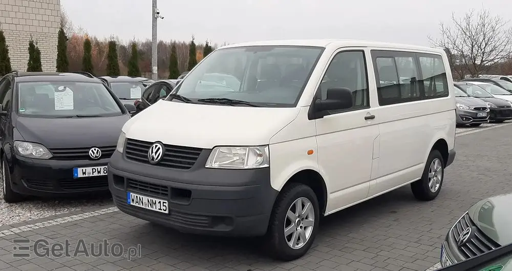 VOLKSWAGEN Caravelle 