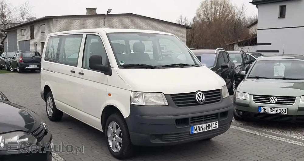 VOLKSWAGEN Caravelle 