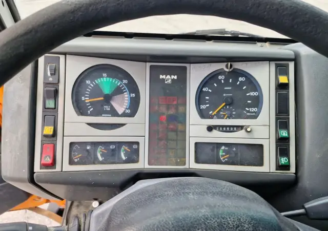 MAN 10.220 