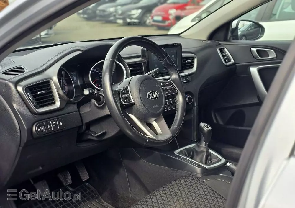 KIA Ceed Cee'd 1.4 M