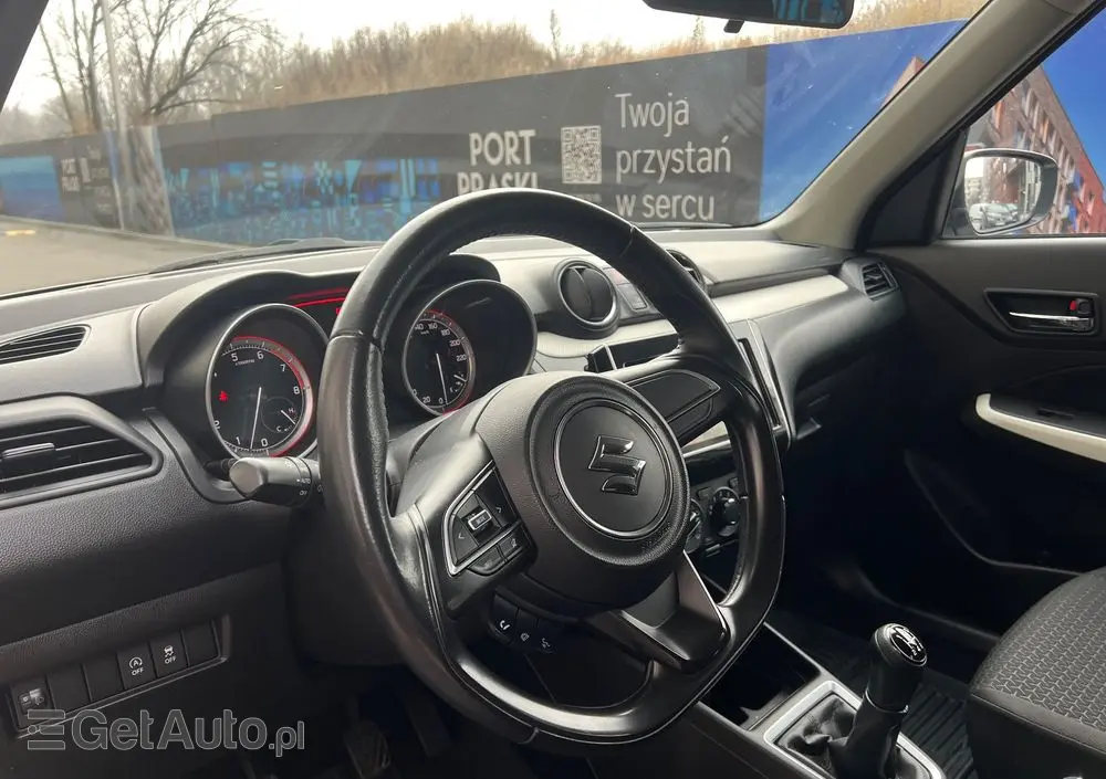 SUZUKI Swift 1.2 Dualjet Hybrid Club