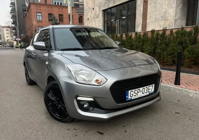 SUZUKI Swift 1.2 Dualjet Hybrid Club