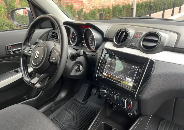 SUZUKI Swift 1.2 Dualjet Hybrid Club