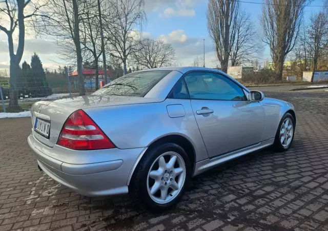 MERCEDES-BENZ SLK 