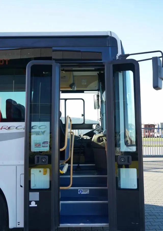 IRISBUS RECREO / EURO5 / SPROWADZONY / MANUAL / 