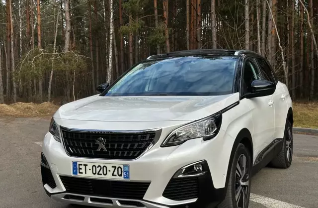 PEUGEOT 3008 
