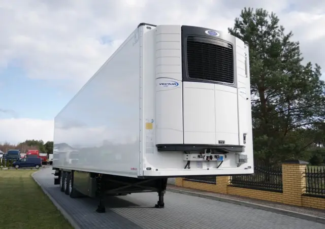 SCHMITZ CARGOBULL CARRIER VECTOR  4170 MTH Stan Idealny 