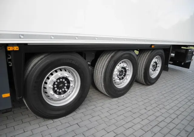 SCHMITZ CARGOBULL CARRIER VECTOR  4170 MTH Stan Idealny 