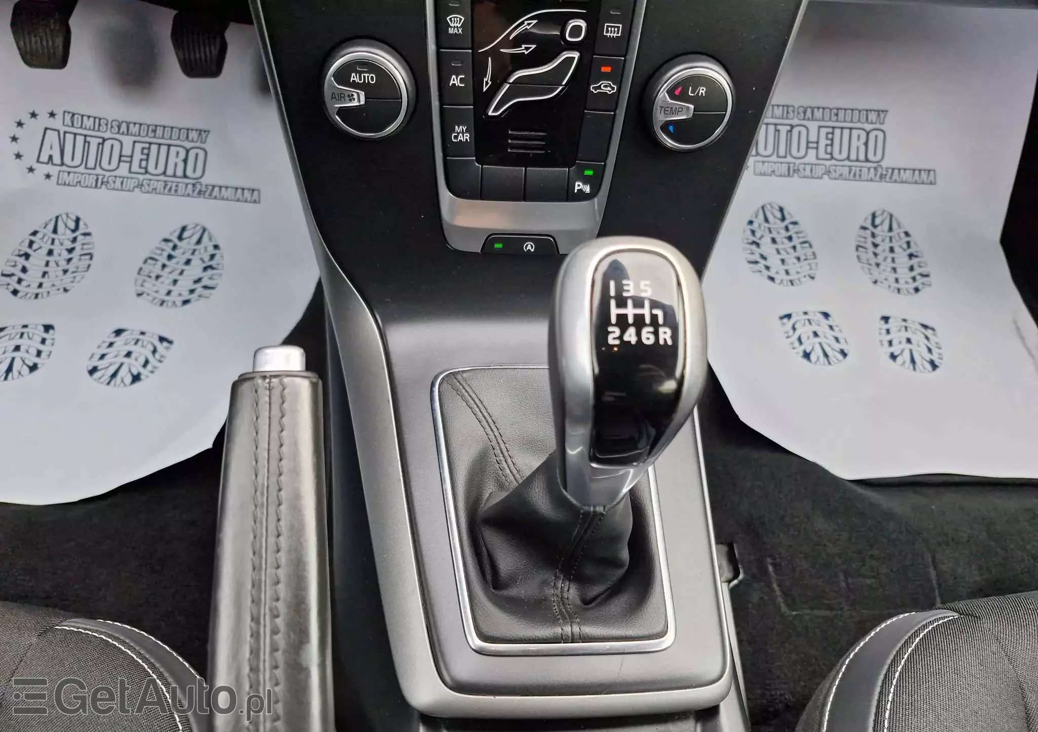 VOLVO V40 D2 Drive-E SCR Momentum